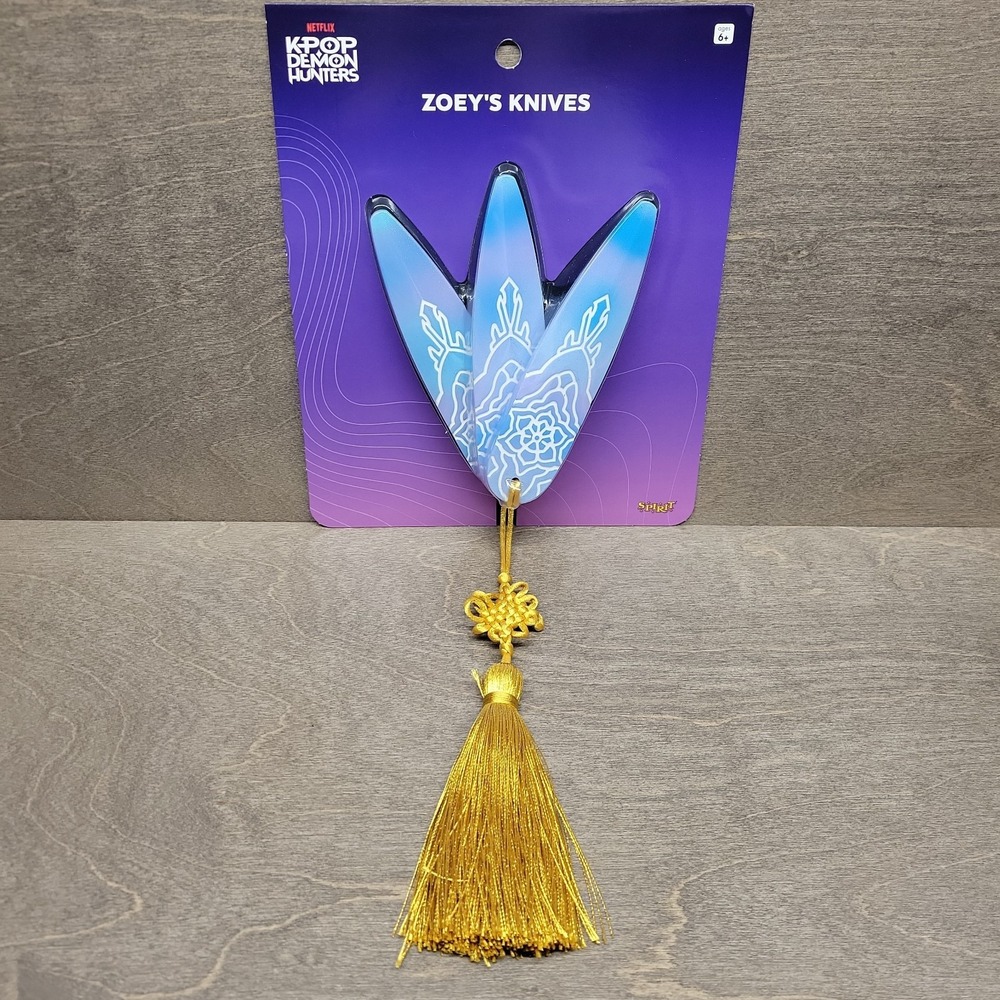 Zoey's Prop Throwing Knives K-Pop Demon Hunter Costume Cosplay Accessory Spirit